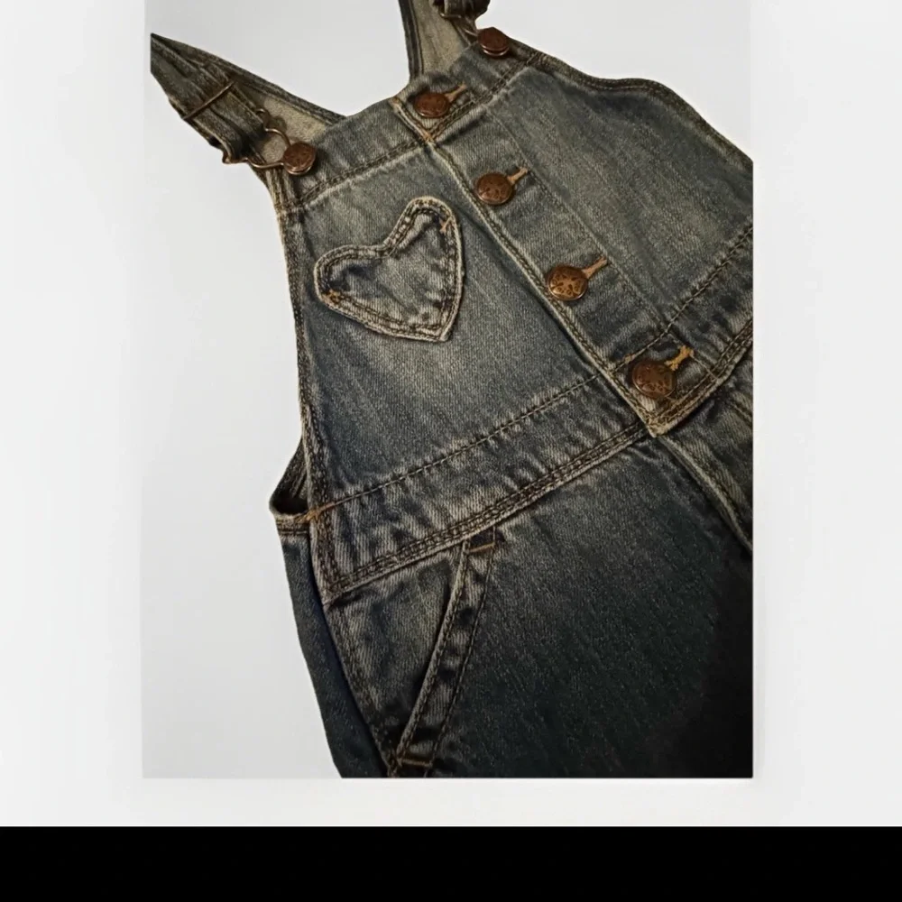 OshKosh B’gosh Girls Heart Pocket Overalls 4T | Valentine’s Day Denim